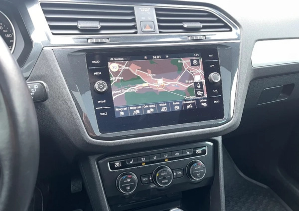 Volkswagen Tiguan cena 119500 przebieg: 58900, rok produkcji 2019 z Żarki małe 497